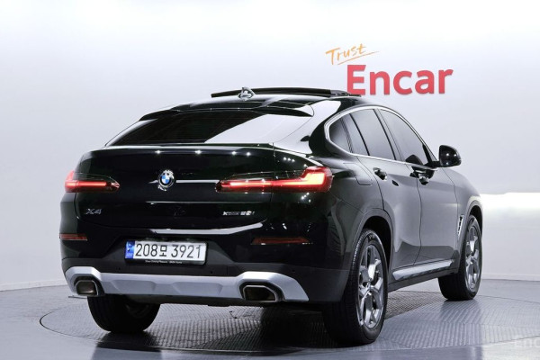 2023 BMW X4 с пробегом 66 878 км