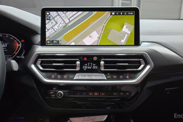 2025 BMW X4 с пробегом 9 175 км