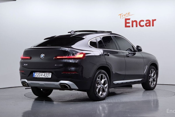 2023 BMW X4 с пробегом 58 272 км