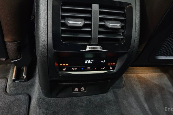 2025 BMW X4 с пробегом 8 768 км