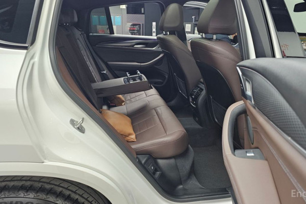 2023 BMW X4 с пробегом 47 497 км