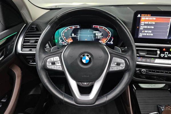 2023 BMW X4 с пробегом 66 878 км