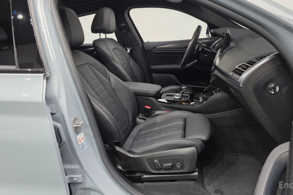 2024 BMW X4 с пробегом 25 992 км