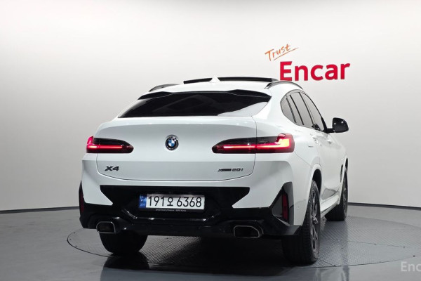 2023 BMW X4 с пробегом 33 354 км