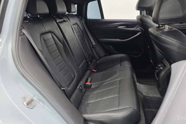 2024 BMW X4 с пробегом 25 992 км