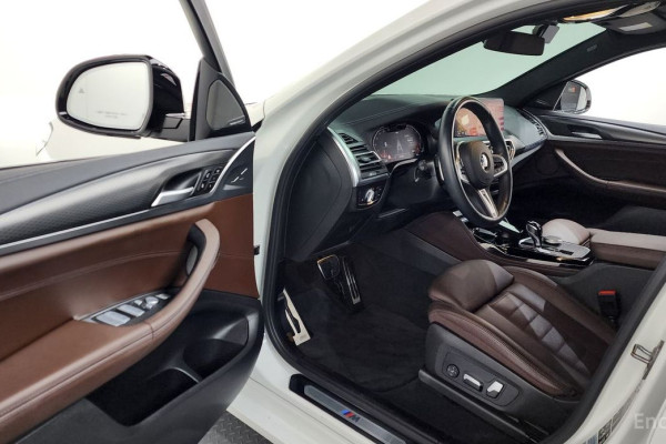 2023 BMW X4 с пробегом 29 890 км