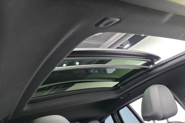 2024 BMW X4 с пробегом 25 992 км