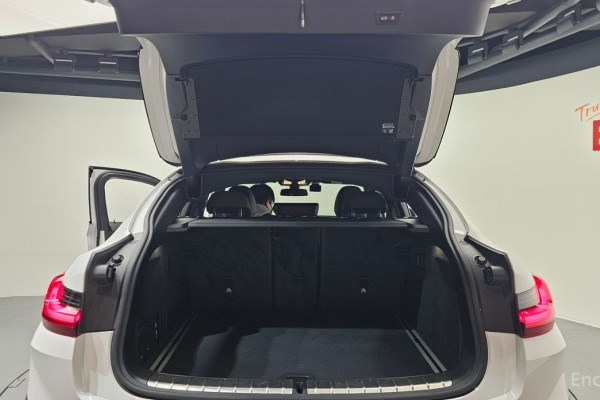 2023 BMW X4 с пробегом 47 497 км