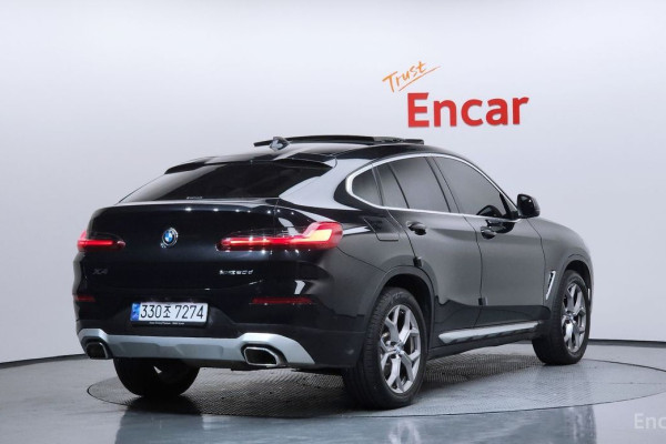 2023 BMW X4 с пробегом 72 347 км