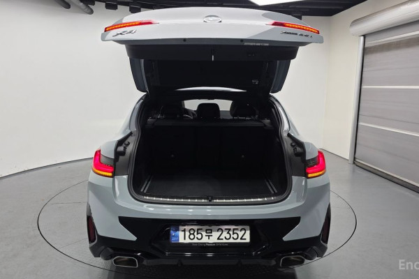 2024 BMW X4 с пробегом 25 992 км