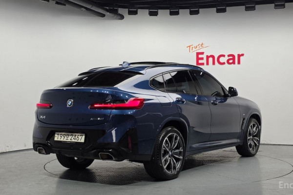 2024 BMW X4 с пробегом 9 920 км