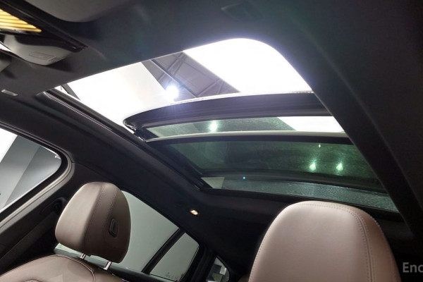 2023 BMW X4 с пробегом 33 354 км