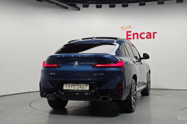 2024 BMW X4 с пробегом 9 920 км