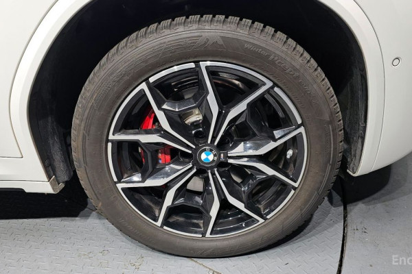 2024 BMW X4 с пробегом 14 359 км