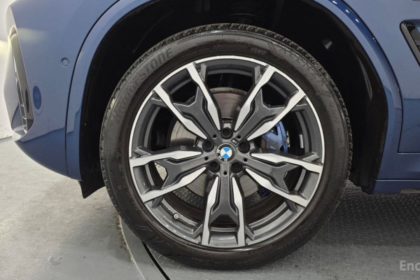 2024 BMW X4 с пробегом 9 920 км