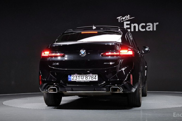 2023 BMW X4 с пробегом 28 144 км