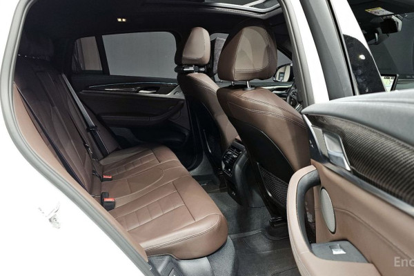 2024 BMW X4 с пробегом 14 359 км