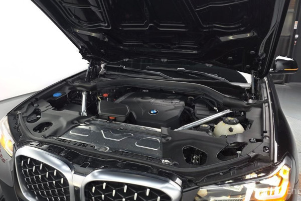 2023 BMW X4 с пробегом 48 781 км