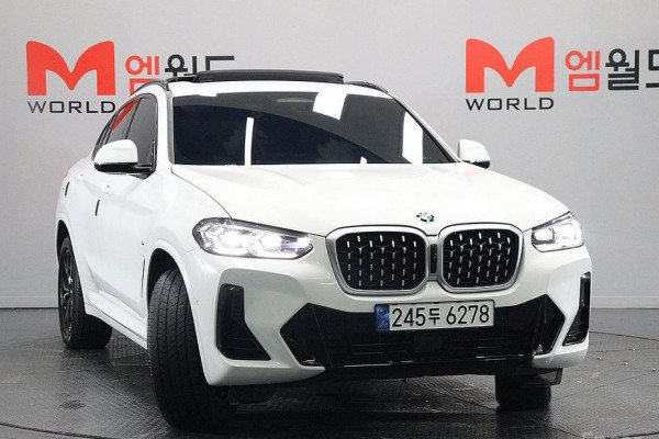2023 BMW X4 с пробегом 26 481 км