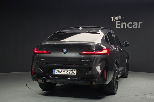 2024 BMW X4 с пробегом 20 679 км