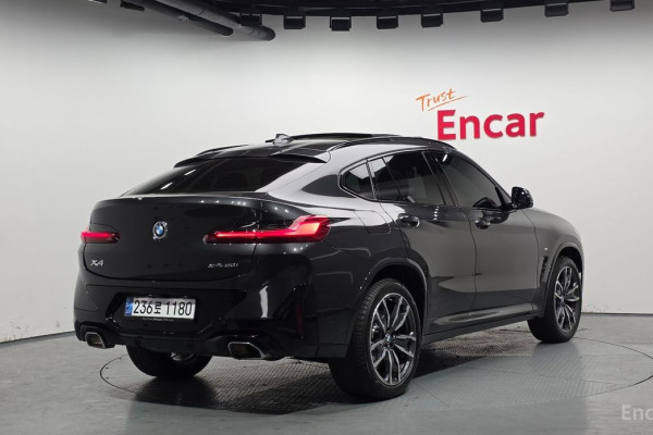 2025 BMW X4 с пробегом 25 569 км