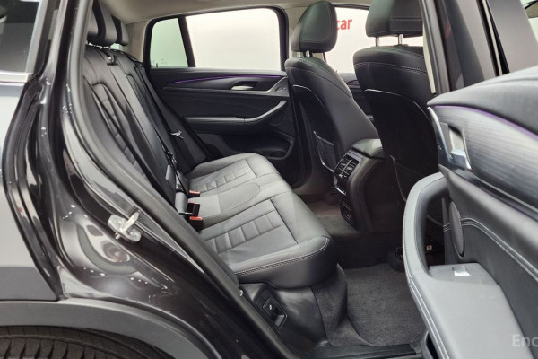 2024 BMW X4 с пробегом 18 423 км