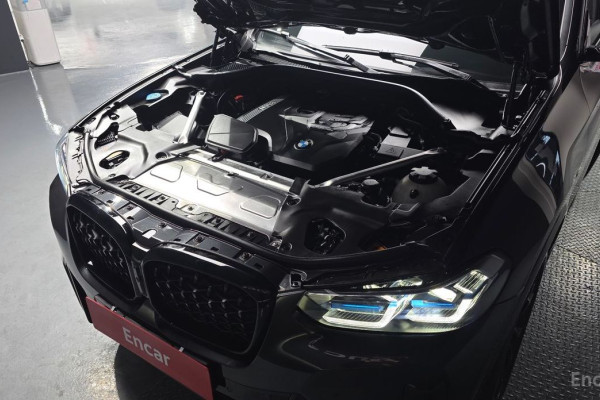 2024 BMW X4 с пробегом 20 679 км