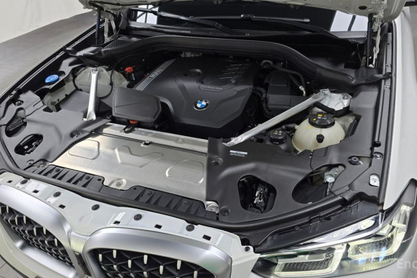 2024 BMW X4 с пробегом 11 484 км