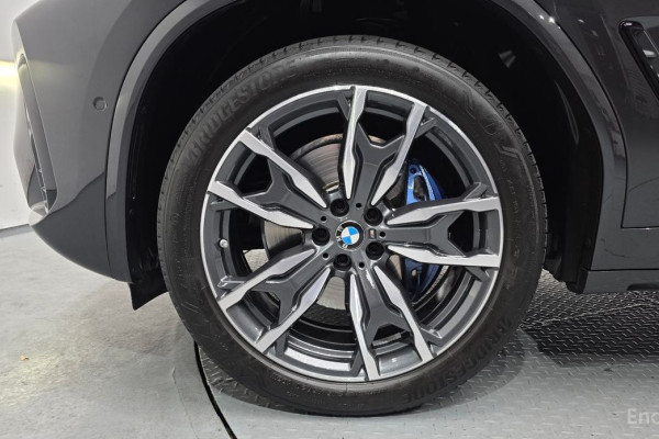 2025 BMW X4 с пробегом 25 569 км