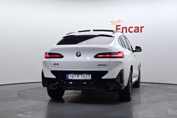 2023 BMW X4 с пробегом 35 239 км