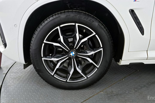 2023 BMW X4 с пробегом 35 239 км