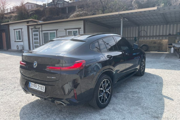 2023 BMW X4 с пробегом 51 359 км