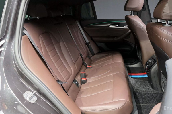 2023 BMW X4 с пробегом 47 763 км