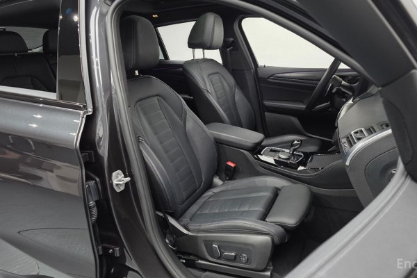 2025 BMW X4 с пробегом 25 569 км