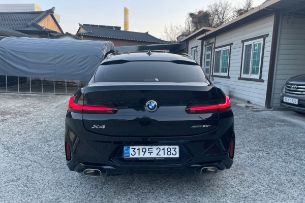 2023 BMW X4 с пробегом 51 359 км