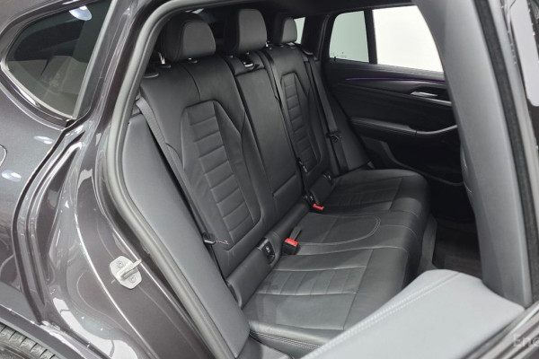 2025 BMW X4 с пробегом 25 569 км