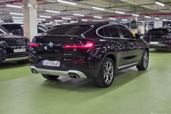 2023 BMW X4 с пробегом 34 072 км