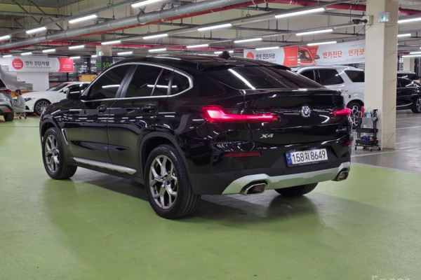 2023 BMW X4 с пробегом 34 072 км