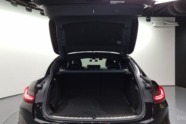 2023 BMW X4 с пробегом 46 632 км