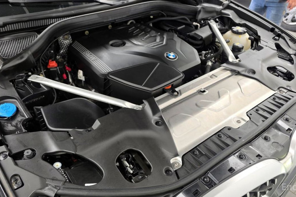 2023 BMW X4 с пробегом 32 663 км