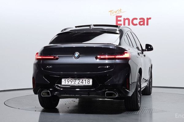 2024 BMW X4 с пробегом 13 528 км