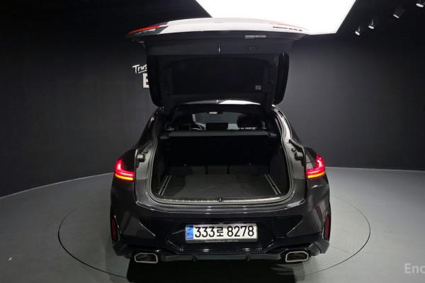 2023 BMW X4 с пробегом 47 763 км