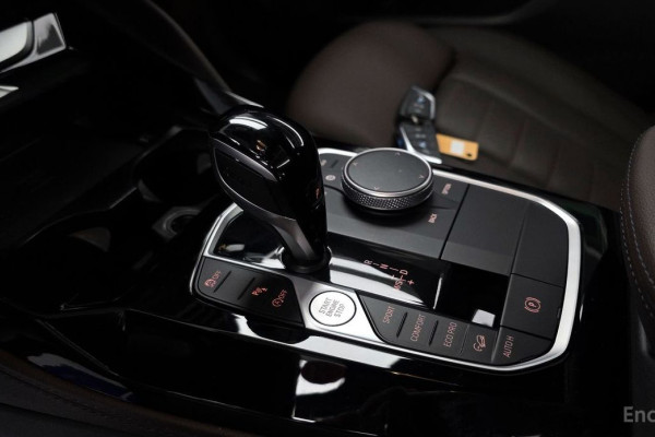 2023 BMW X4 с пробегом 32 663 км