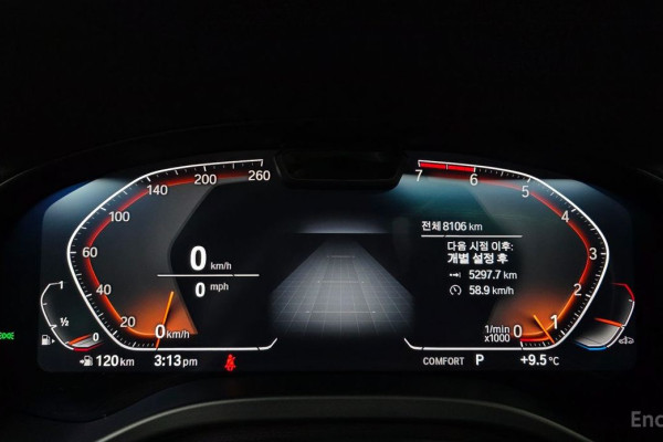 2025 BMW X4 с пробегом 8 106 км