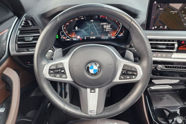 2023 BMW X4 с пробегом 20 299 км