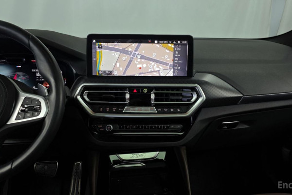 2023 BMW X4 с пробегом 32 663 км