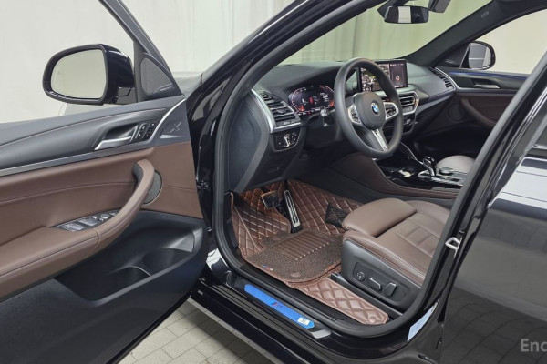 2025 BMW X4 с пробегом 8 106 км