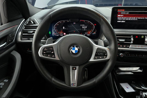 2024 BMW X4 с пробегом 13 528 км