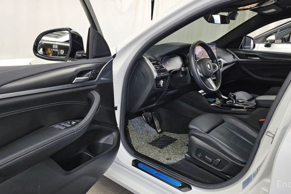 2024 BMW X4 с пробегом 11 220 км