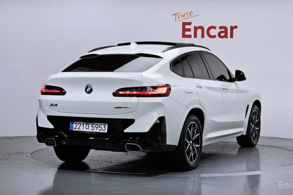 2024 BMW X4 с пробегом 23 098 км